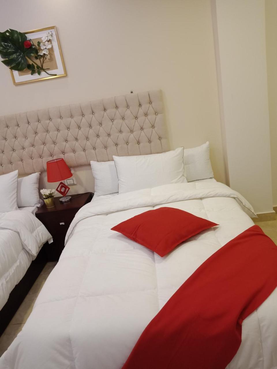 Amon Holiday Pyramids Inn Kafret el-Gabal Eksteriør billede